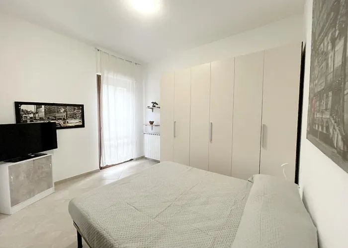 La Colonna 2km Dal Centro 아파트 *